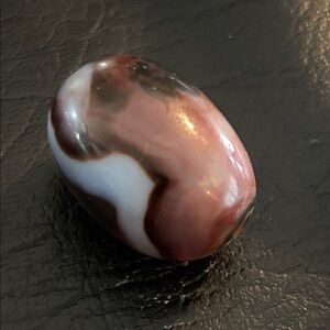 Banded agate with druzy